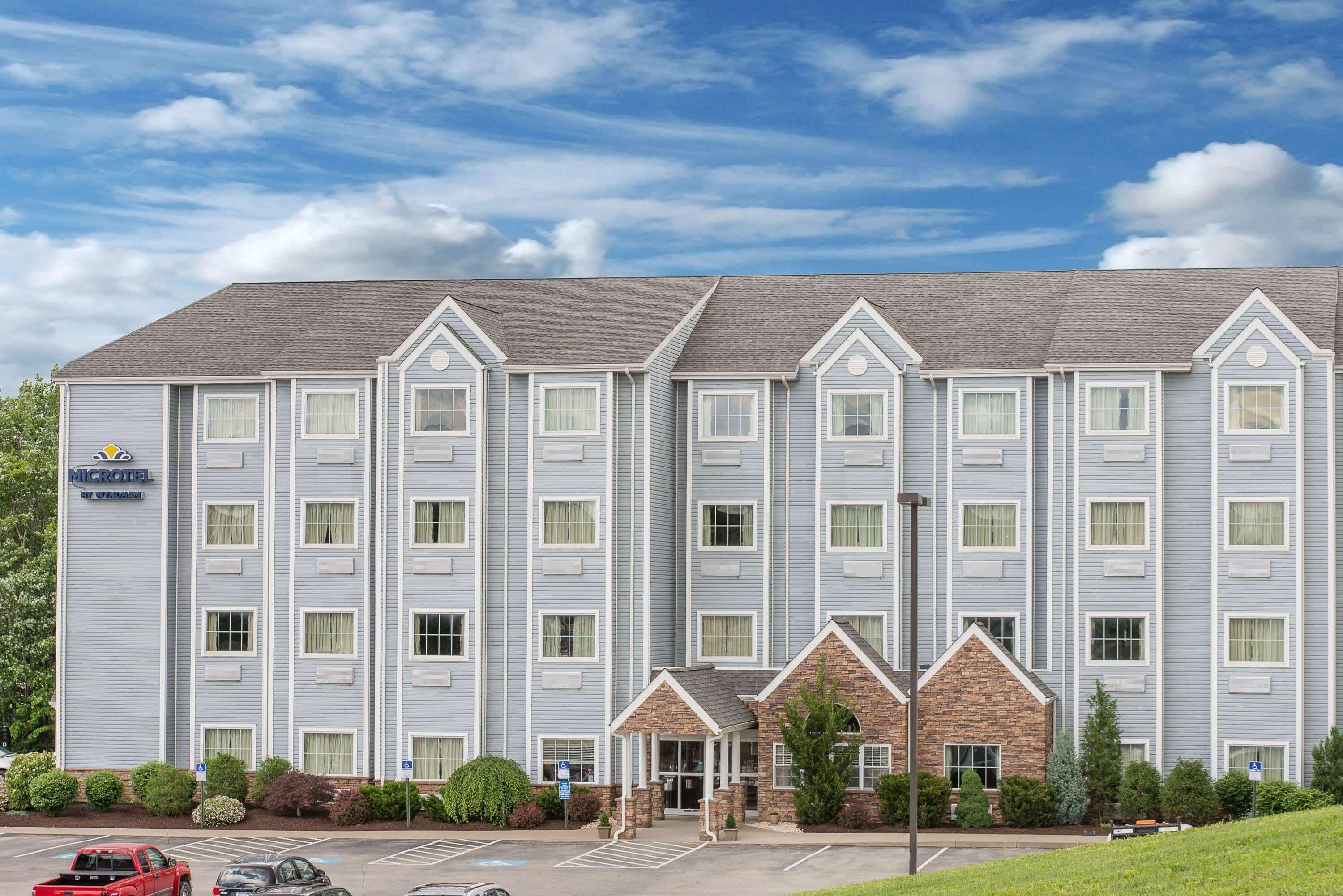 Microtel Inn & Suites By Wyndham Waynesburg Exterior photo